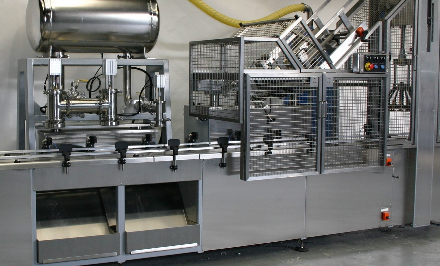 Filling machines for liquids